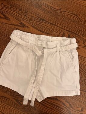 NWT American Eagle size 8 paper bag white denim shorts